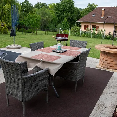 Dózsa Apartman